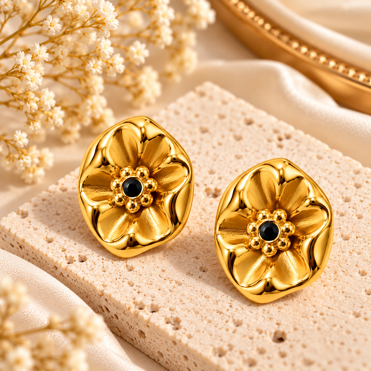 18K Gold PVD Plated Sculpted Floral Black Stone Stud Earrings
